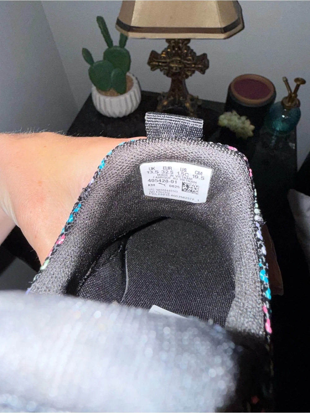 NWOT 1.5C Puma Black Knit Slip-On Sneakers with Pink and Multicolor Stitching